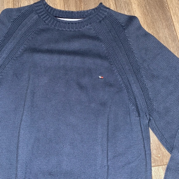 Tommy Hilfiger knit sweatshirt - Picture 2 of 7